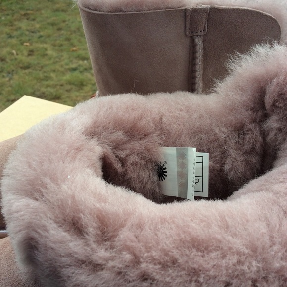 🔥HP🎉🎊 UGG  Mini Bailey Bow II Metallic - Picture 7 of 8